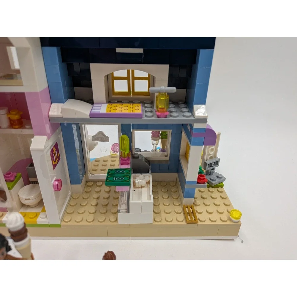 LEGO Friends Heartlake Lighthouse 41094 Ice Cream Shop Set w/Printed Manuals